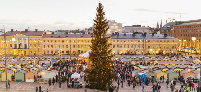 Tuomaan Markkinat - Helsinki Christmas Market overview