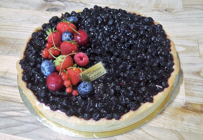 20180803_150324MUSTIKKAPIIRAKKAcrop