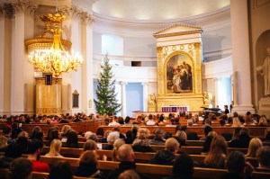 Joulukonsertti kirkossa.